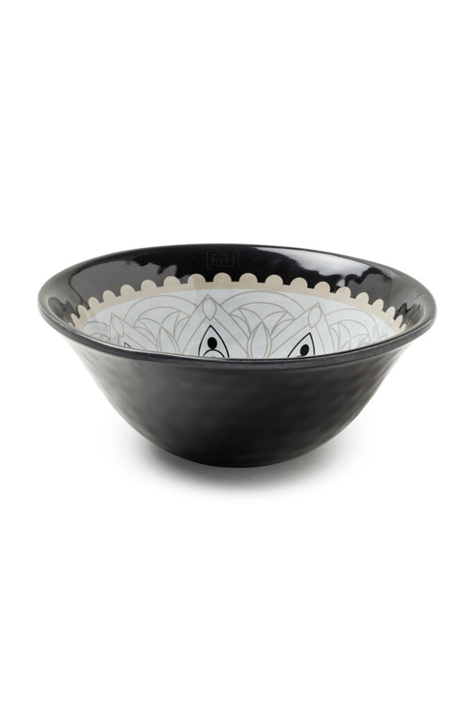 zwarte schaal 17 cm